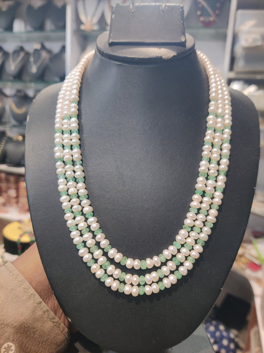 Pearls with light green emrald qarwing beads jewellery