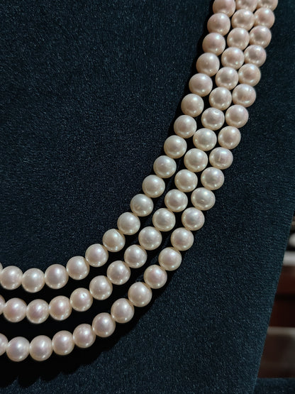 3 Lines Round White Pearls