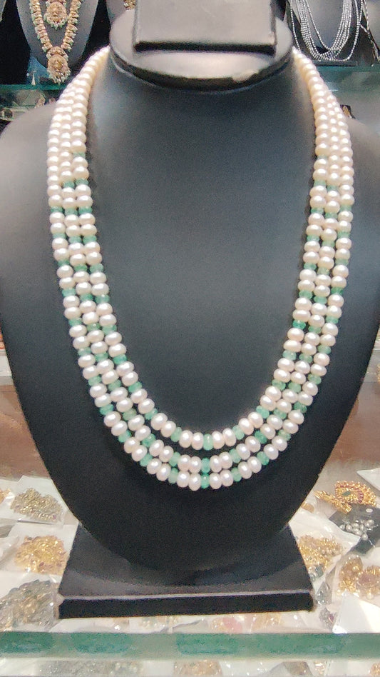 Pearls with light green emrald qarwing beads jewellery
