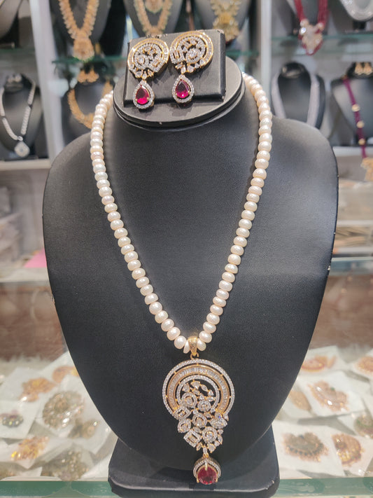 Single line pearls set with cz locket set